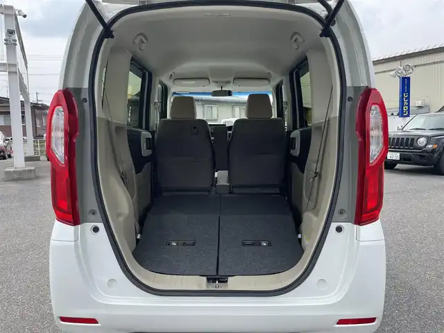 ホンダ Ｎ ＢＯＸ G L 山形県 2018(平30)年 9.7万km プラチナホワイトパール (株)IDOMが運営する【じしゃロン山形店】の自社ローン専用車両になります。こちらは現金またはオートローンご利用時の価格です。自社ローンご希望の方は別途その旨お申付け下さい。/ディーラーナビ/・フルセグ/・BT/・AM/・FM/バックカメラ/片側パワースライド/横滑り防止装置/ISOFIX