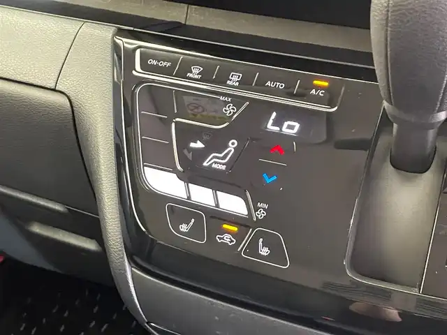 日産 ルークス HWS Gターボ アーバンクロム プロパイロットED 岩手県 2023(令5)年 3万km フローズンバニラパール ４WD/ターボ/ハンズフリーパワースライドドア/アラウンドビューモニター/プロパイロット/エマージェンシーブレーキ/レーンアシスト/コーナーセンサー/踏み間違い衝突防止アシスト/シートヒーター/横滑り防止装置/アイドリングストップ/ハイビームアシスト/純正ナビ/フルセグTV/ステアリングスイッチ/ドライブレコーダー/ロールサンシェード/シートバックテーブル/LEDヘッドライト