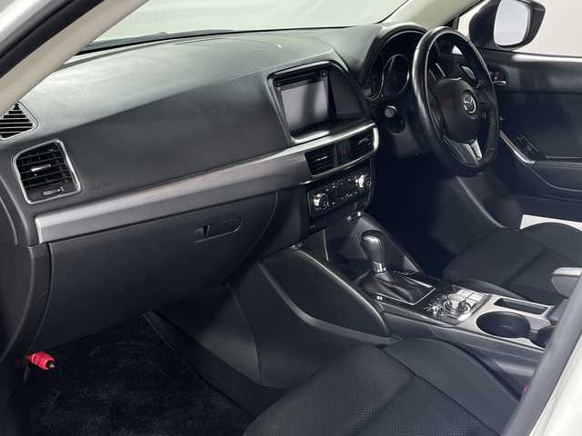 マツダ ＣＸ－５ XD プロアクティブ 神奈川県 2015(平27)年 6.3万km クリスタルホワイトパールマイカ マツダコネクテッド7インチナビ　/バックカメラ　/‐フルセグTV/CD/DVD/BT　/セーフティクルーズパッケージ　/‐スマートブレーキサポート　/‐レーダークルーズコントロール　/‐スマートシティブレーキサポート　/‐AT誤発信抑制制御　/‐リアパーキングセンサー　/BSM /前後ドラレコ　/ビルトインETC　/スマートキー×2/フォグランプ