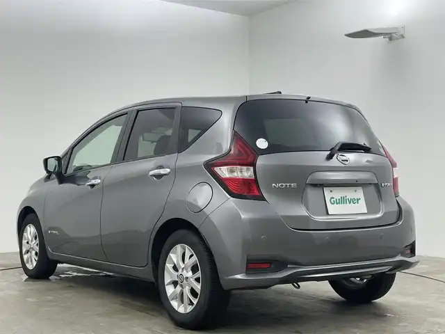 日産 ノート e－パワー X Vセレクション 岡山県 2020(令2)年 4.9万km ダークメタルグレー 社外ナビ	/【ナビ/Bluetooth/MSV】		/アラウンドビューモニター		/LEDヘッドライト（AUTO機能付き）		/ビルトインETC			/衝突軽減ブレーキシステム		/車線逸脱防止システム		/横滑り防止装置			/純正15インチアルミ		/コーナーセンサー（前後）		/フロアマット		/ステアリングスイッチ	/踏み間違い防止/ISOFIX/チルトステアリング/シートリフター/ウィンカーミラー			/プッシュスタート		/スマートキー×2			/取扱説明書		/新車保証書