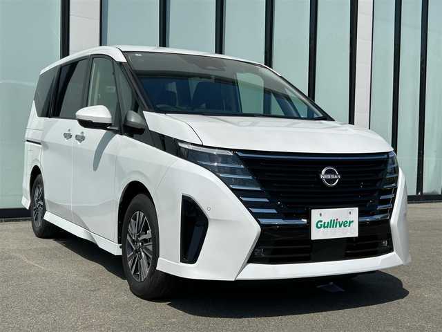 日産 セレナ e－パワー ハイウェイスター V 大阪府 2025(令7)年 0.1万km未満 プリズムホワイト 純正ナビ /  フルセグTV /BT/USB/アラウンドビューモニター /プロパイロット /ETC2.0 /前後ドライブレコーダー /スマートルームミラー /両側電動パワースライドドア /前後コーナーセンサー/追従走行有りクルーズコントロール/純正フロアマット/純正16インチアルミホイール/横滑り防止装置/衝突軽減システム/カーテンエアバック/オートマチックハイビーム/LED
