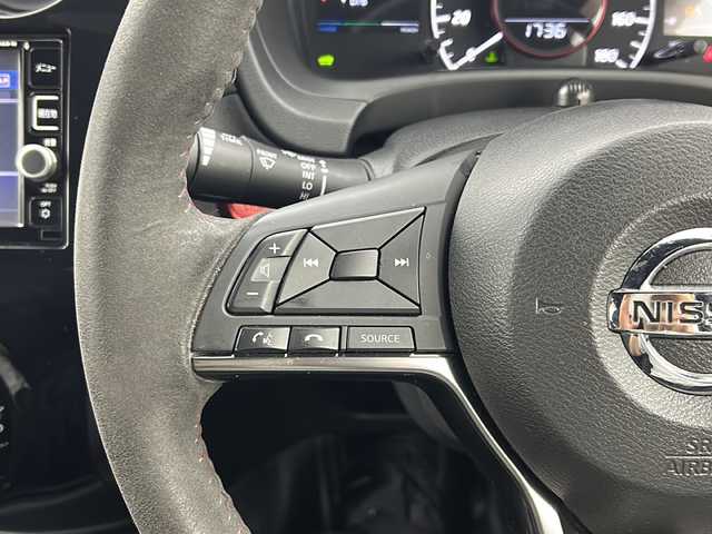 日産 ノート e－パワー ニスモ 宮城県 2017(平29)年 5.8万km スーパーブラック 禁煙車/アラウンドビューモニター/エマージェンシーブレーキ/車線逸脱警報システム/デジタルインナーミラー/ソナー/純正7型ナビ　地図SD無/・CD.DVD.SD.BT/ドライブレコーダー（F）/ETC/LEDヘッドライト/フォグランプ/アイドリングストップ/横滑り防止装置/プッシュスタート/スマートキー×2/純正16inAW/純正フロアマット