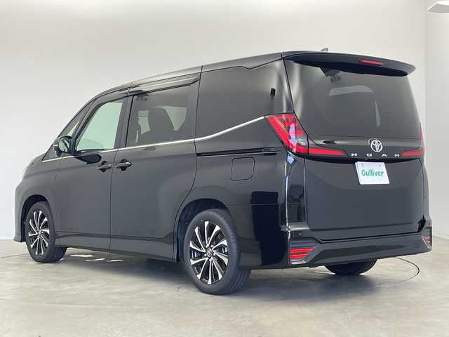 トヨタ ノア S－Z 新潟県 2025(令7)年 0.1万km未満 アティチュードブラックマイカ 快適便利パッケージ/プリクラッシュセーフティ/レーダークルーズコントロール/レーンキープアシスト/ブレーキホールド/フォグランプ/10.5インチディスプレイオーディオ（ナビ機能あり）/フルセグTV/DVD再生機能/プッシュスタート/両側パワースライドドア/ビルトインETC/前後コーナーセンサー/運転席、助手席シートヒーター/オートライト/オートハイビーム/LEDヘッドライト