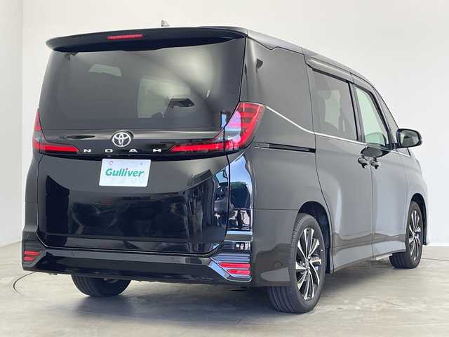 トヨタ ノア S－Z 新潟県 2025(令7)年 0.1万km未満 アティチュードブラックマイカ 快適便利パッケージ/プリクラッシュセーフティ/レーダークルーズコントロール/レーンキープアシスト/ブレーキホールド/フォグランプ/10.5インチディスプレイオーディオ（ナビ機能あり）/フルセグTV/DVD再生機能/プッシュスタート/両側パワースライドドア/ビルトインETC/前後コーナーセンサー/運転席、助手席シートヒーター/オートライト/オートハイビーム/LEDヘッドライト