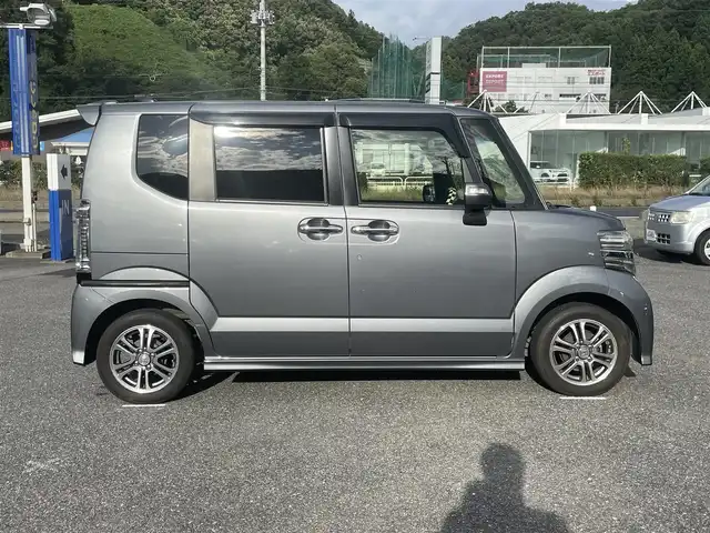 ホンダ Ｎ ＢＯＸ カスタム G Lパッケージ 山形県 2015(平27)年 6.9万km ポリッシュドメタルメタリック (株)IDOMが運営する【じしゃロン山形店】の自社ローン専用車両になります。/こちらは現金またはオートローンご利用時の価格です。/自社ローンご希望の方は別途その旨お申付け下さい。/Gathersナビ/両側パワースライドドア/バックカメラ/ETC/プッシュスタート/Bluetooth/スマートキー/ISOFIX/横滑り防止/純正フロアマット