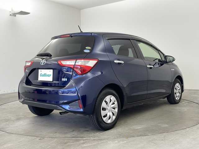 トヨタ ヴィッツ ハイブリッド F セーフティエディション 兵庫県 2017(平29)年 6.2万km ダークブルーマイカ ・純正ナビ&TV&BT&CD/・バックカメラ/・プリクラッシュセーフティ/・レーンディパーチャーアラート/・オートマチックハイビーム/・オートライト/・ドライブレコーダー/・ETC/・純正フロアマット/・スマートキー/・プッシュスタート/・AAC