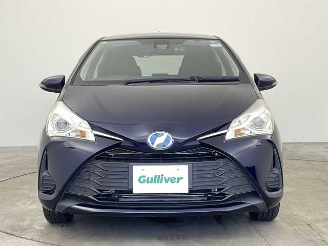 トヨタ ヴィッツ ハイブリッド F セーフティエディション 兵庫県 2017(平29)年 6.2万km ダークブルーマイカ ・純正ナビ&TV&BT&CD/・バックカメラ/・プリクラッシュセーフティ/・レーンディパーチャーアラート/・オートマチックハイビーム/・オートライト/・ドライブレコーダー/・ETC/・純正フロアマット/・スマートキー/・プッシュスタート/・AAC