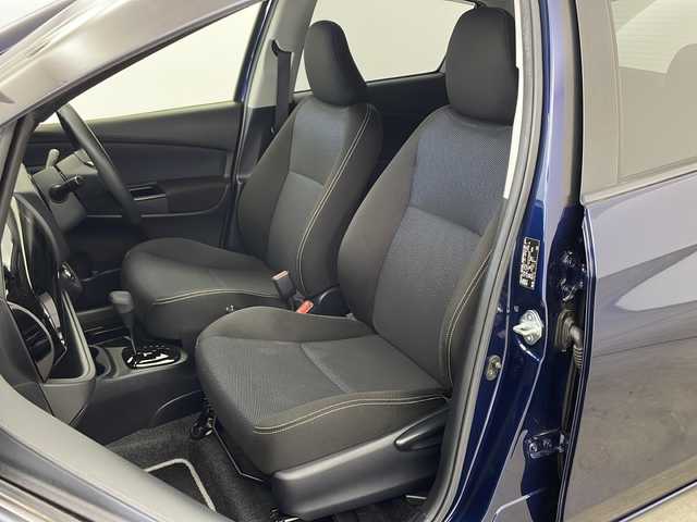 トヨタ ヴィッツ ハイブリッド F セーフティエディション 兵庫県 2017(平29)年 6.2万km ダークブルーマイカ ・純正ナビ&TV&BT&CD/・バックカメラ/・プリクラッシュセーフティ/・レーンディパーチャーアラート/・オートマチックハイビーム/・オートライト/・ドライブレコーダー/・ETC/・純正フロアマット/・スマートキー/・プッシュスタート/・AAC