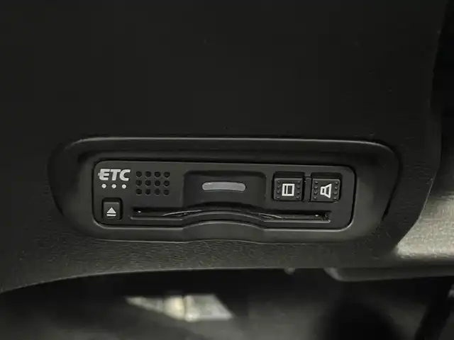 ホンダ ヴェゼル ハイブリッド Z ホンダセンシング 埼玉県 2020(令2)年 3.8万km プラチナホワイトパール 純正8型ナビ　HDMI　BT　Cd　DVD　シートヒーター　パワーシート　禁煙車　ドライブレコーダー　ETC　寒冷地仕様　レーダークルーズコントロール　レーンキープアシスト　バックカメラ