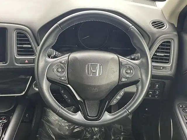 ホンダ ヴェゼル ハイブリッド Z ホンダセンシング 埼玉県 2020(令2)年 3.8万km プラチナホワイトパール 純正8型ナビ　HDMI　BT　Cd　DVD　シートヒーター　パワーシート　禁煙車　ドライブレコーダー　ETC　寒冷地仕様　レーダークルーズコントロール　レーンキープアシスト　バックカメラ