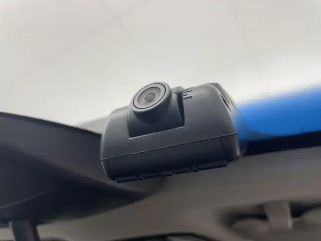 ホンダ ヴェゼル ハイブリッド Z ホンダセンシング 埼玉県 2020(令2)年 3.8万km プラチナホワイトパール 純正8型ナビ　HDMI　BT　Cd　DVD　シートヒーター　パワーシート　禁煙車　ドライブレコーダー　ETC　寒冷地仕様　レーダークルーズコントロール　レーンキープアシスト　バックカメラ