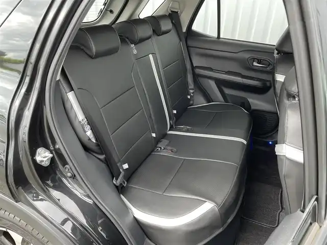 トヨタ ライズ Z 福岡県 2022(令4)年 5.5万km ブラックマイカメタリック ・純正ディスプレイオーディオ /・360°モニター /・フルセグTV /・AppleCarPlay/AndoroidAuto/・ブラインドスポットモニター /・D/N席シートヒーター /・USB充電 /・S-PDL /・スマートキー/プッシュスタート/・LEDヘッドライト/フォグランプ/・アダブティブクルーズコントロール/・ETC/・電格ミラー/・ステアリングスイッチ/・AC100V