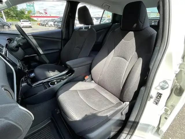 トヨタ プリウス A 青森県 2020(令2)年 9.1万km ホワイトパールクリスタルシャイン ４WD/純正ナビ/フルセグTV/CD/DVD/BT/バックカメラ/ETC/D席パワーシート/パーキングサポートブレーキ/BSM/プリクラッシュセーフティ/クリアランスソナー