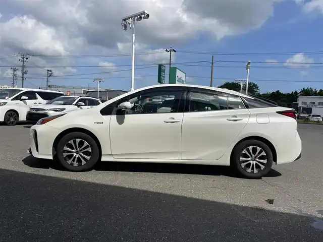 トヨタ プリウス A 青森県 2020(令2)年 9.1万km ホワイトパールクリスタルシャイン ４WD/純正ナビ/フルセグTV/CD/DVD/BT/バックカメラ/ETC/D席パワーシート/パーキングサポートブレーキ/BSM/プリクラッシュセーフティ/クリアランスソナー