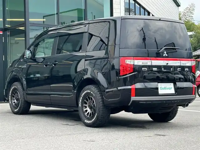 三菱 デリカＤ：５ シャモニー 愛媛県 2024(令6)年 3.3万km 黒Ⅱ シャモニー専用撥水シート/DELTAFORCE製18インチアルミホイール/純正11インチメモリナビ/CD/DVD/BT/MSV/iPod/DTV/HDMI/バックカメラ/ETC/パドルシフト/レーダークルーズコントロール/レーンキープアシストシステム/衝突被害軽減ブレーキ/D席パワーシート/D＋N席シートヒーター/両側電動スライドドア/電動サイドステップ/LEDヘッドライト/オートライト/オートマチックハイビーム/電動リアゲート/革巻きステアリング/ステアリングスイッチ/純正フロアマット/ドアバイザー/プッシュスタート/スマートキー