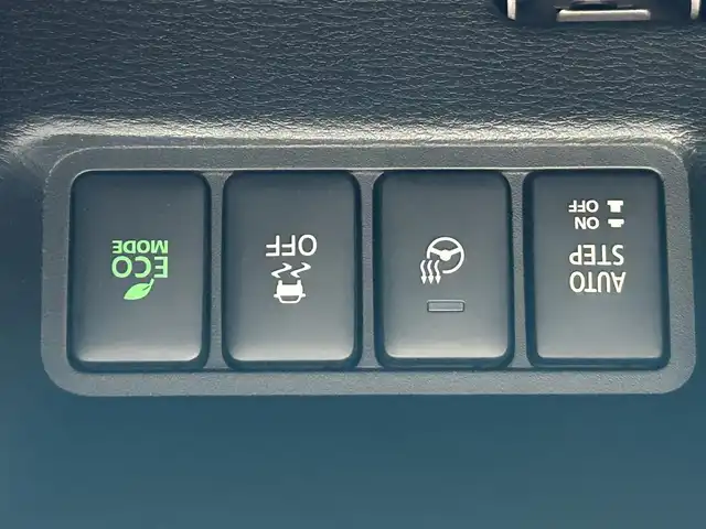 三菱 デリカＤ：５ シャモニー 愛媛県 2024(令6)年 3.3万km 黒Ⅱ シャモニー専用撥水シート/DELTAFORCE製18インチアルミホイール/純正11インチメモリナビ/CD/DVD/BT/MSV/iPod/DTV/HDMI/バックカメラ/ETC/パドルシフト/レーダークルーズコントロール/レーンキープアシストシステム/衝突被害軽減ブレーキ/D席パワーシート/D＋N席シートヒーター/両側電動スライドドア/電動サイドステップ/LEDヘッドライト/オートライト/オートマチックハイビーム/電動リアゲート/革巻きステアリング/ステアリングスイッチ/純正フロアマット/ドアバイザー/プッシュスタート/スマートキー
