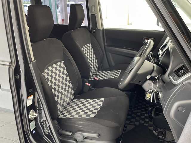 スズキ ソリオ ブラック&ホワイト 新潟県 2012(平24)年 12.5万km ブルーイッシュブラックパール3 4WD/社外SDナビ(MDV-626DT)/CD/DVD/フルセグテレビ/ミュージックサーバー/バックカメラ/ETC/ドライブレコーダー/両側パワースライドドア/運転席シートヒーター /ミラーヒーター/ステアリングスイッチ/スマートキー/プッシュスタート/キセノンヘッドライト/オートライト/フォグランプ/純正15インチアルミホイール