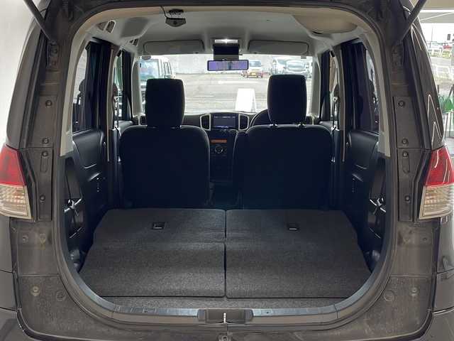 スズキ ソリオ ブラック&ホワイト 新潟県 2012(平24)年 12.5万km ブルーイッシュブラックパール3 4WD/社外SDナビ(MDV-626DT)/CD/DVD/フルセグテレビ/ミュージックサーバー/バックカメラ/ETC/ドライブレコーダー/両側パワースライドドア/運転席シートヒーター /ミラーヒーター/ステアリングスイッチ/スマートキー/プッシュスタート/キセノンヘッドライト/オートライト/フォグランプ/純正15インチアルミホイール