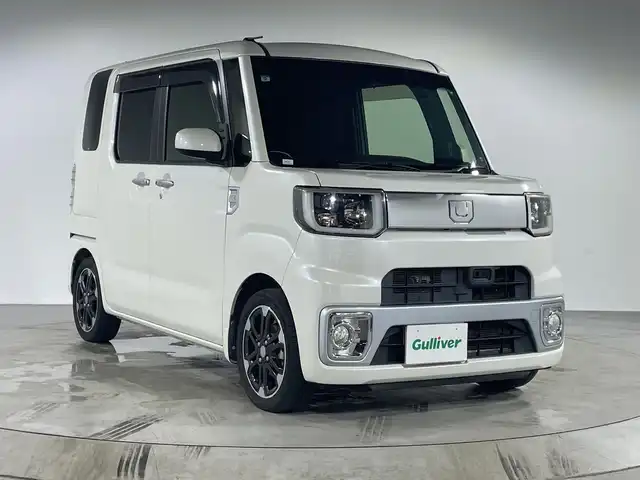 ダイハツ ウェイク G SA 福岡県 2015(平27)年 7.5万km パールホワイトⅢ 純正9型ナビ（CDDVD/BYT/USB/SD/AMFM/TV）/バックカメラ　/社外フリップダウン　/両側パワースライド　/スマートアシスト　/スペアキー1本　/プッシュスタート　/ドアバイザー　/LEDヘッドライト/純正フロアマット