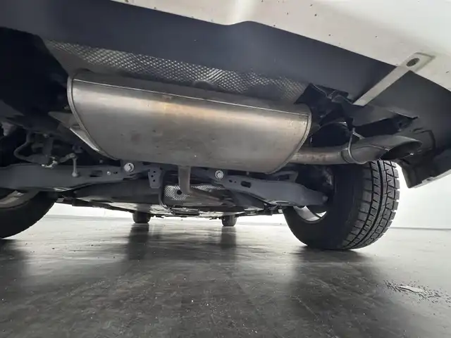 トヨタ Ｃ－ＨＲ G LEDエディション 三重県 2018(平30)年 5.7万km ホワイトパールクリスタルシャイン ハイブリッド/FF/フロアCVT/ALPINE 9インチナビ『ビッグX』 X9Z/（CD/DVD/TV/SD/SDREC/RADIO/USB/Bluetooth/HDMI/外部入力）/バックカメラ/モデリスタエアロ（F/S/R下）/ビルトイン ETC/Toyota Safety Sense/・プリクラッシュセーフティ［PCS］/・レーンディパーチャーアラート［LDA］（操舵支援あり）/・オートハイビーム［AHB］/・レーダークルコン（全車速追従機能付）/・クリアランスソナー＆バックソナー/・ブラインドスポットモニター［BSM］/・先行車発進告知機能/装備/・ハーフレザーシート/・シートヒーター（D/N）/・運転席電動ランバーサポート/・左右独立オートエアコン/・オートライト/・LED ヘッドランプ＆フロントフォグランプ/・ステアリングスイッチ/・雨滴感応式フロントワイパー/・電子パーキングブレーキ＆ブレーキホールド/・自動防眩ルームミラー/・社外16inAW/・スマートキーx1、リモコンエンジンスターターx1/など