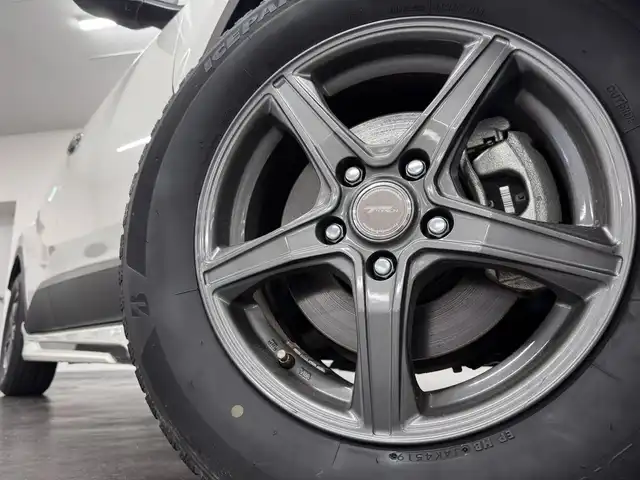 トヨタ Ｃ－ＨＲ G LEDエディション 三重県 2018(平30)年 5.7万km ホワイトパールクリスタルシャイン ハイブリッド/FF/フロアCVT/ALPINE 9インチナビ『ビッグX』 X9Z/（CD/DVD/TV/SD/SDREC/RADIO/USB/Bluetooth/HDMI/外部入力）/バックカメラ/モデリスタエアロ（F/S/R下）/ビルトイン ETC/Toyota Safety Sense/・プリクラッシュセーフティ［PCS］/・レーンディパーチャーアラート［LDA］（操舵支援あり）/・オートハイビーム［AHB］/・レーダークルコン（全車速追従機能付）/・クリアランスソナー＆バックソナー/・ブラインドスポットモニター［BSM］/・先行車発進告知機能/装備/・ハーフレザーシート/・シートヒーター（D/N）/・運転席電動ランバーサポート/・左右独立オートエアコン/・オートライト/・LED ヘッドランプ＆フロントフォグランプ/・ステアリングスイッチ/・雨滴感応式フロントワイパー/・電子パーキングブレーキ＆ブレーキホールド/・自動防眩ルームミラー/・社外16inAW/・スマートキーx1、リモコンエンジンスターターx1/など