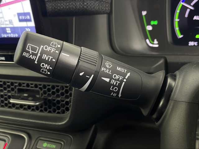 ホンダ ステップワゴン eHEV エアー 埼玉県 2022(令4)年 4万km クリスタルブラックパール 純正ナビ（Ｂｌｕｅｔｏｏｔｈ・ＳＤ・ＤＶＤ・ＣＤ・ＵＳＢ・ＴＶ）/前後ドライブレコーダー/全方位カメラ/ビルトインＥＴＣ/両側パワースライドドア/衝突軽減ブレーキ/先行車発進お知らせ機能/標識認識機能/横滑り防止装置/盗難防止装置/コーナーセンサー/パーキングセンサー/レーンキープアシスト/純正フロアマット/純正アルミホイール/純正ドアバイザー/ウィンカーミラー/フロントフォグランプ