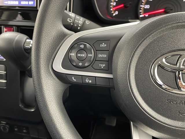 トヨタ ルーミー G 栃木県 2021(令3)年 1.8万km ファイアークォーツレッドM 純正ナビ/AM/FM/Bluetooth/フルセグTV/DVD再生/バックカメラ/前後コーナーセンサー/衝突軽減システム/LEDヘッドライト/オートライト/両側パワースライドドア/シートヒーター/アイドリングストップ/USBポート/ステアリングスイッチ/スマートキー/プッシュスタート/ビルドインETC/スペアスマートキー