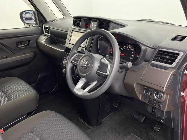トヨタ ルーミー G 栃木県 2021(令3)年 1.8万km ファイアークォーツレッドM 純正ナビ/AM/FM/Bluetooth/フルセグTV/DVD再生/バックカメラ/前後コーナーセンサー/衝突軽減システム/LEDヘッドライト/オートライト/両側パワースライドドア/シートヒーター/アイドリングストップ/USBポート/ステアリングスイッチ/スマートキー/プッシュスタート/ビルドインETC/スペアスマートキー