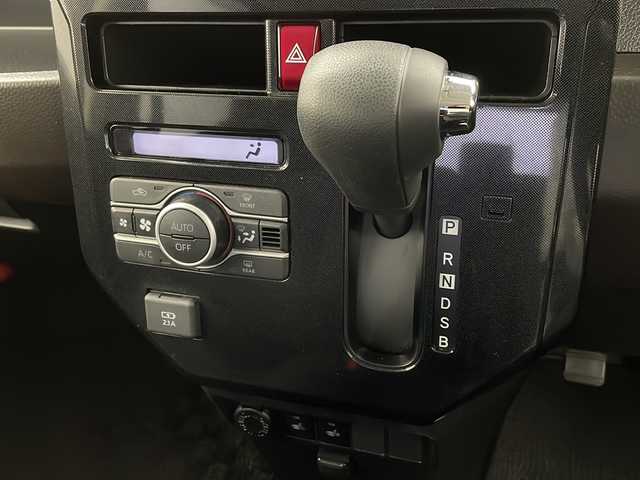 トヨタ ルーミー G 栃木県 2021(令3)年 1.8万km ファイアークォーツレッドM 純正ナビ/AM/FM/Bluetooth/フルセグTV/DVD再生/バックカメラ/前後コーナーセンサー/衝突軽減システム/LEDヘッドライト/オートライト/両側パワースライドドア/シートヒーター/アイドリングストップ/USBポート/ステアリングスイッチ/スマートキー/プッシュスタート/ビルドインETC/スペアスマートキー