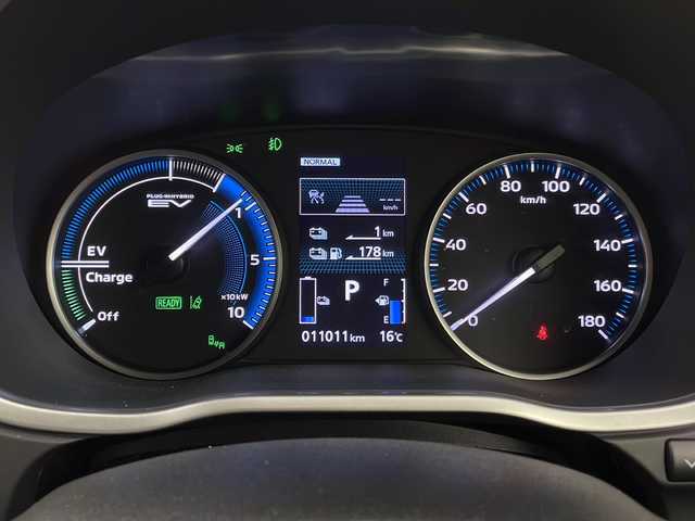 三菱 エクリプス クロス ＰＨＥＶ P 宮城県 2021(令3)年 1.1万km ホワイトダイヤモンド e-Assist/・衝突軽減/・車線逸脱/・レーダークルーズコントロール/・ヘッドアップディスプレイ/純正ナビ/・フルセグTV/・USB.BT.iPod/全周囲カメラ/パワーシート（Dのみ）/革巻きステアリング/ステアリングヒーター/ステアリングスイッチ/パドルシフト/シートヒーター（D/N）/LEDヘッドライト/LEDフォグライト/純正AW/ETC/プッシュスタート/スマートキー/純正フロアマット/電子パーキング