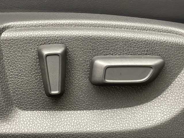 三菱 エクリプス クロス ＰＨＥＶ P 宮城県 2021(令3)年 1.1万km ホワイトダイヤモンド e-Assist/・衝突軽減/・車線逸脱/・レーダークルーズコントロール/・ヘッドアップディスプレイ/純正ナビ/・フルセグTV/・USB.BT.iPod/全周囲カメラ/パワーシート（Dのみ）/革巻きステアリング/ステアリングヒーター/ステアリングスイッチ/パドルシフト/シートヒーター（D/N）/LEDヘッドライト/LEDフォグライト/純正AW/ETC/プッシュスタート/スマートキー/純正フロアマット/電子パーキング