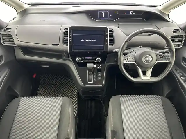 日産 セレナ ハイウェイスター V 大阪府 2021(令3)年 4.8万km ブリリアントホワイトパール セーフティパックA/・SRSカーテンエアバッグシステム/・サイドエアバッグシステム/・踏み間違い衝突防止アシスト/・インテリジェントパーキングアシスト/・標識検知/エマージェンシーブレーキ/側方支援/後側方支援/純正SDナビ/（CD/DVD/Bluetooth/フルセグTV）/アラウンドビューモニター/ETC/両側パワースライドドア/アイドリングストップ/ウィンカーミラー/LEDヘッドライト/フォグランプ/インテリジェントキー