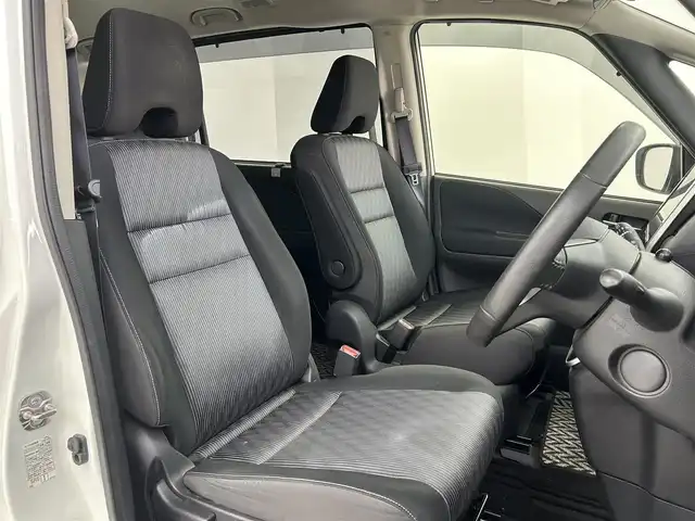 日産 セレナ ハイウェイスター V 大阪府 2021(令3)年 4.8万km ブリリアントホワイトパール セーフティパックA/・SRSカーテンエアバッグシステム/・サイドエアバッグシステム/・踏み間違い衝突防止アシスト/・インテリジェントパーキングアシスト/・標識検知/エマージェンシーブレーキ/側方支援/後側方支援/純正SDナビ/（CD/DVD/Bluetooth/フルセグTV）/アラウンドビューモニター/ETC/両側パワースライドドア/アイドリングストップ/ウィンカーミラー/LEDヘッドライト/フォグランプ/インテリジェントキー