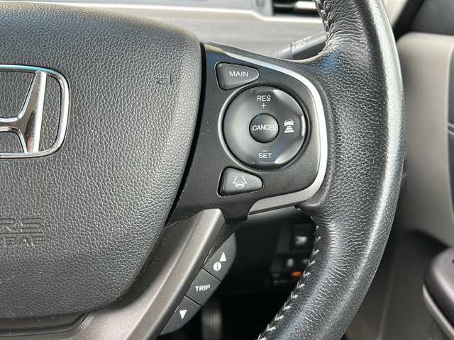 ホンダ フリード ハイブリット EX 静岡県 2018(平30)年 8.4万km プレミアムスパークルブラックパール 純正ナビ/・（CD/DVD/ラジオ）/主要装備/・クルーズコントロール/・衝突軽減ブレーキ/・レーンキープアシスト/・両側パワースライドドア/・バックカメラ/・フリップダウンモニター/・フロントデフォッガー/・シートヒーター/・ステアリングリモコン/・オートライト/・ETC