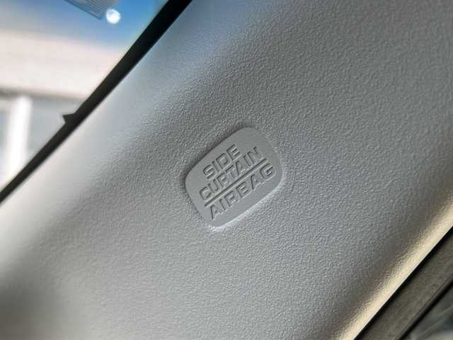 ホンダ フリード ハイブリット EX 静岡県 2018(平30)年 8.4万km プレミアムスパークルブラックパール 純正ナビ/・（CD/DVD/ラジオ）/主要装備/・クルーズコントロール/・衝突軽減ブレーキ/・レーンキープアシスト/・両側パワースライドドア/・バックカメラ/・フリップダウンモニター/・フロントデフォッガー/・シートヒーター/・ステアリングリモコン/・オートライト/・ETC