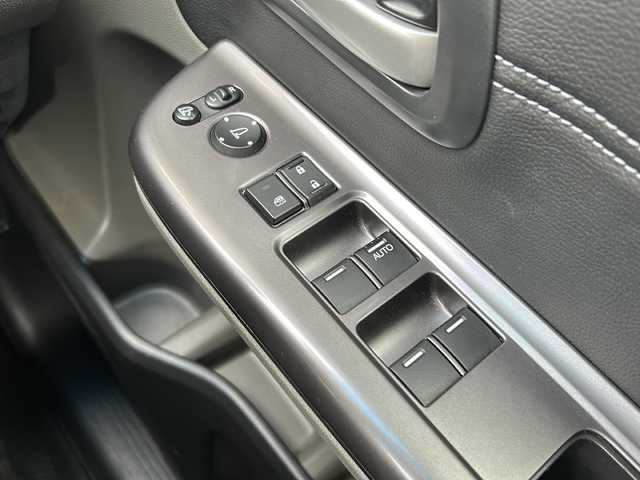 ホンダ フリード ハイブリット EX 静岡県 2018(平30)年 8.4万km プレミアムスパークルブラックパール 純正ナビ/・（CD/DVD/ラジオ）/主要装備/・クルーズコントロール/・衝突軽減ブレーキ/・レーンキープアシスト/・両側パワースライドドア/・バックカメラ/・フリップダウンモニター/・フロントデフォッガー/・シートヒーター/・ステアリングリモコン/・オートライト/・ETC