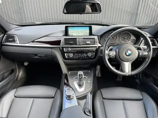ＢＭＷ ３２０ｄ ツーリング セレブレーション E スタイルエッジ 福島県 2016(平28)年 6.1万km サファイアブラックP 400台限定車/インテリジェントセーフティ/アクティブクルーズコントロール/ブラックキドニーグリル/黒革シート/パワーシート/シートヒーター/純正ナビ/バックカメラ/社外フルセグTV/コンフォートアクセス/ミラー一体型ETC/LEDオートライト/電動リアゲート/純正１８インチAW/コーナーセンサー/パドルシフト/取扱説明書/保証書/スペアキー