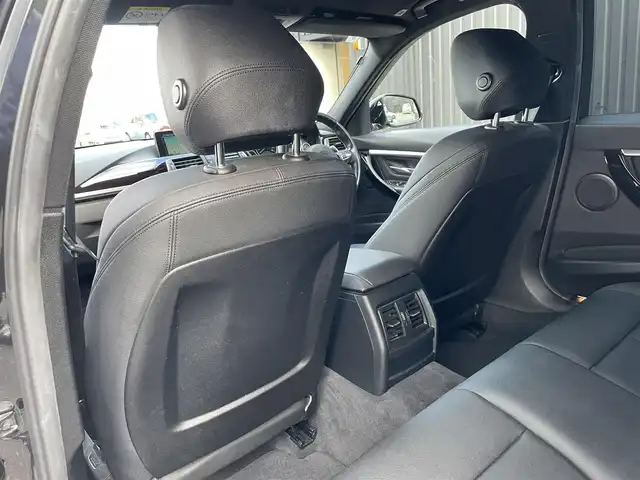 ＢＭＷ ３２０ｄ ツーリング セレブレーション E スタイルエッジ 福島県 2016(平28)年 6.1万km サファイアブラックP 400台限定車/インテリジェントセーフティ/アクティブクルーズコントロール/ブラックキドニーグリル/黒革シート/パワーシート/シートヒーター/純正ナビ/バックカメラ/社外フルセグTV/コンフォートアクセス/ミラー一体型ETC/LEDオートライト/電動リアゲート/純正１８インチAW/コーナーセンサー/パドルシフト/取扱説明書/保証書/スペアキー