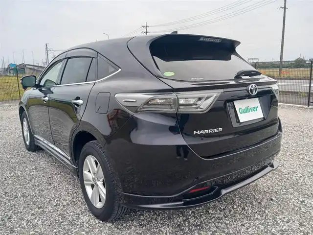 トヨタ ハリアー エレガンス 富山県 2014(平26)年 7.5万km スパークリングブラックパールクリスタルシャイン 〇アルパイン9インチナビ/〇フルセグTV/〇バックカメラ/〇ビルトインETC/〇SRSエアバッグ/〇LEDヘッドランプ/〇LEDフロントフォグランプ/〇左右独立温度調整オートエアコン/〇革巻きステアリング/〇革巻きシフトノブ/〇ブラック合皮/ファブリックコンビシート/〇運転席パワーシート/〇純正17インチアルミホイール/〇スマートエントリー/スタートシステム/〇スペアタイヤ/スペアキー/〇禁煙車