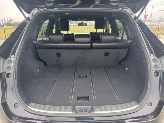 トヨタ ハリアー エレガンス 富山県 2014(平26)年 7.5万km スパークリングブラックパールクリスタルシャイン 〇アルパイン9インチナビ/〇フルセグTV/〇バックカメラ/〇ビルトインETC/〇SRSエアバッグ/〇LEDヘッドランプ/〇LEDフロントフォグランプ/〇左右独立温度調整オートエアコン/〇革巻きステアリング/〇革巻きシフトノブ/〇ブラック合皮/ファブリックコンビシート/〇運転席パワーシート/〇純正17インチアルミホイール/〇スマートエントリー/スタートシステム/〇スペアタイヤ/スペアキー/〇禁煙車