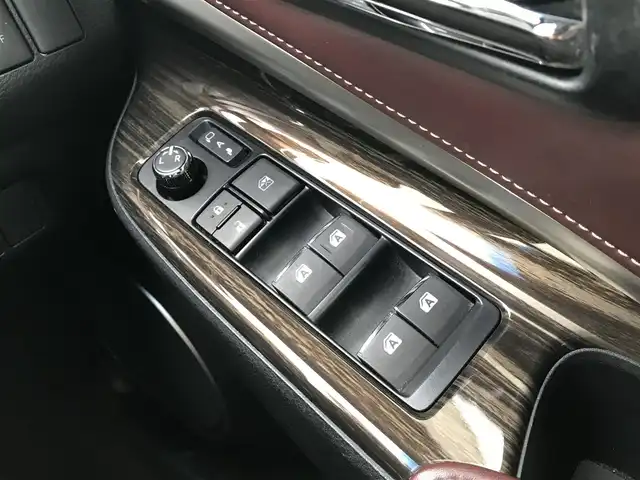 トヨタ ハリアー エレガンス 富山県 2014(平26)年 7.5万km スパークリングブラックパールクリスタルシャイン 〇アルパイン9インチナビ/〇フルセグTV/〇バックカメラ/〇ビルトインETC/〇SRSエアバッグ/〇LEDヘッドランプ/〇LEDフロントフォグランプ/〇左右独立温度調整オートエアコン/〇革巻きステアリング/〇革巻きシフトノブ/〇ブラック合皮/ファブリックコンビシート/〇運転席パワーシート/〇純正17インチアルミホイール/〇スマートエントリー/スタートシステム/〇スペアタイヤ/スペアキー/〇禁煙車