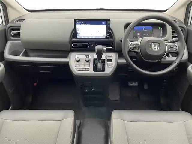 ホンダ フリード ハイブリット e:HEV クロスター 愛知県 2025(令7)年 0.1千km プラチナホワイトパール 登録済未使用車　純正９型ナビ　フルセグＴＶ　Ｂｌｕｅｔｏｏｔｈ　ＵＳＢ　ＢＳＭ　シートヒーター　ハーフレザー　両側パワースライドドア　ホンダセンシング　衝突軽減　追従クルコン　ＬＥＤオートライト　禁煙/e:HEV クロスター　2LE40P3　6人　9インチナビ　LXM-242ZFNI(207680円)