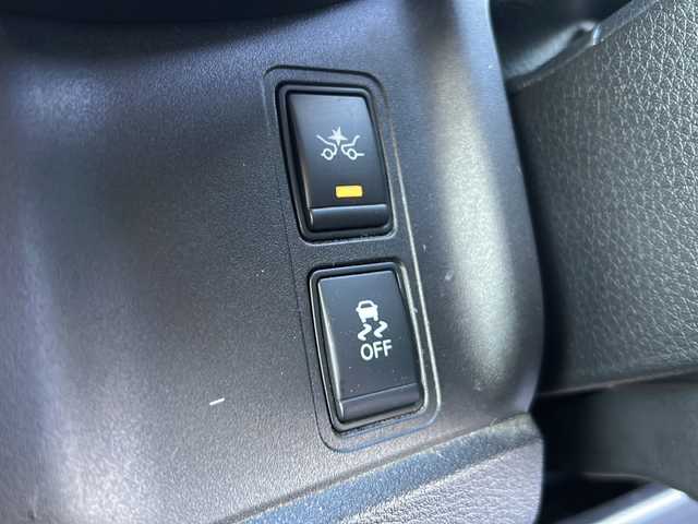 日産 セレナ e－パワー ハイウェイスター V 岐阜県 2018(平30)年 7.8万km シャイニングブルー 登録時走行距離：77900km/純正ワイドナビ/アラウンドビューモニター/フルセグテレビ・Bluetooth ・CD/フリップダウンモニター/セーフティーパックB/レーダークルーズコントロール/前後コーナーセンサー/両側パワースライドドア/LEDヘッドライト/フォグライト/オートライト/ステアリングヒーター/アイドリングストップ/純正アルミホイール/ドアバイザー/プッシュスタート/スマートキー/スペアキー/取扱説明書