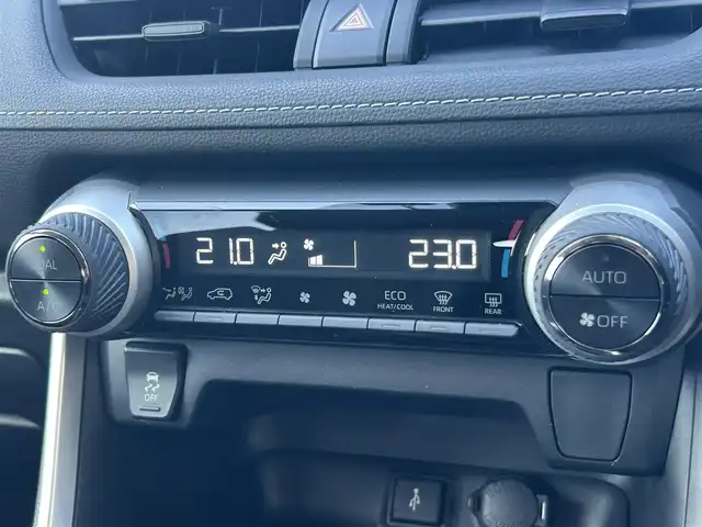 トヨタ ＲＡＶ４ X 大阪府 2022(令4)年 3.2万km アティチュードブラックマイカ 9型ナビ付ディスプレイオーディオ/バックカメラ/ブラインドスポットモニター/リフトアップ（エスペリアST-6071/約25mm)/レーダークルーズコントロール/衝突被害軽減システム/横滑り防止装置/レーンキープアシスト/コーナーセンサー/ワンオーナー/社外アルミホイール/純正アルミホイール有（サマータイヤ付き）/純正LEDライト/純正フロアマット/ドライブレコーダー前後/ETC/保証書/取扱説明書