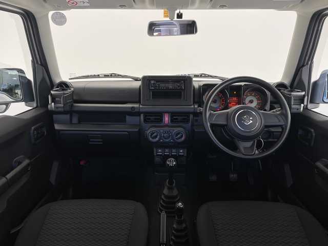 スズキ ジムニー XG 長野県 2023(令5)年 0.7万km シルキーシルバーメタリック 4WD/社外オーディオ（型番：U330BTH)/ETC/純正フロアマット/16インチ純正アルミホイール/盗難防止装置/ABS/横滑り防止装置/ダウンヒルアシストコントロール/オートライト/フォグランプ/マッドフラップ/ライトレベライザー/保証書/説明書/スペアキー