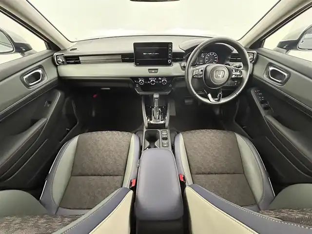 ホンダ ヴェゼル ハイブリッド e:HEV X HuNTパッケージ 岡山県 2024(令6)年 0.3万km グレー 純正９インチナビ　(VXU-２４５VZi)/【CD/DVD/BT/SD/フルセグ/Carplay】/ＬＥＤヘッドライト　/レーダークルーズコントロール/バックカメラ　/コーナーセンサー/オートハイビーム　/スマートキー　/スペアキー×1/レーンキープアシスト　/ミュージックサーバー　/フォグランプ/禁煙車/オートブレーキホールド/パドルシフト