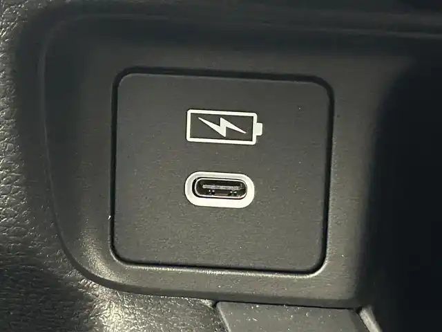 ホンダ ヴェゼル ハイブリッド e:HEV X HuNTパッケージ 岡山県 2024(令6)年 0.3万km グレー 純正９インチナビ　(VXU-２４５VZi)/【CD/DVD/BT/SD/フルセグ/Carplay】/ＬＥＤヘッドライト　/レーダークルーズコントロール/バックカメラ　/コーナーセンサー/オートハイビーム　/スマートキー　/スペアキー×1/レーンキープアシスト　/ミュージックサーバー　/フォグランプ/禁煙車/オートブレーキホールド/パドルシフト