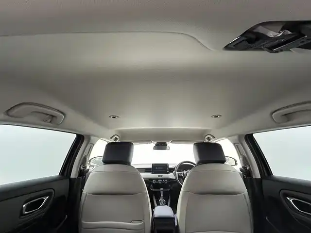 ホンダ ヴェゼル ハイブリッド e:HEV X HuNTパッケージ 岡山県 2024(令6)年 0.3万km グレー 純正９インチナビ　(VXU-２４５VZi)/【CD/DVD/BT/SD/フルセグ/Carplay】/ＬＥＤヘッドライト　/レーダークルーズコントロール/バックカメラ　/コーナーセンサー/オートハイビーム　/スマートキー　/スペアキー×1/レーンキープアシスト　/ミュージックサーバー　/フォグランプ/禁煙車/オートブレーキホールド/パドルシフト