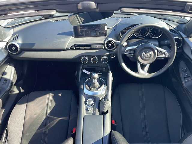 マツダ ロードスター 茨城県 2025(令7)年 0.5万km ガンＭ ワンオーナー/バックカメラ/シートヒーター/LEDオートライト/ダイナミックスタビリティコントロール/交通標識認識システム/標識連動車速設定/スマートブレーキサポート/操作確認者/スマートキー/純正ナビ/　　【BT/フルセグ/Andoroid Auto/Apple Car Play】/パーキングセンサー/レーダークルーズコントロール/前方ドライブレコーダー/オートマチックハイビーム/車間制御/サンルーフ/純正16インチアルミホイール/コーナーセンサー