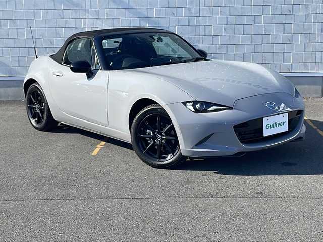 マツダ ロードスター 茨城県 2025(令7)年 0.5万km ガンＭ ワンオーナー/バックカメラ/シートヒーター/LEDオートライト/ダイナミックスタビリティコントロール/交通標識認識システム/標識連動車速設定/スマートブレーキサポート/操作確認者/スマートキー/純正ナビ/　　【BT/フルセグ/Andoroid Auto/Apple Car Play】/パーキングセンサー/レーダークルーズコントロール/前方ドライブレコーダー/オートマチックハイビーム/車間制御/サンルーフ/純正16インチアルミホイール/コーナーセンサー